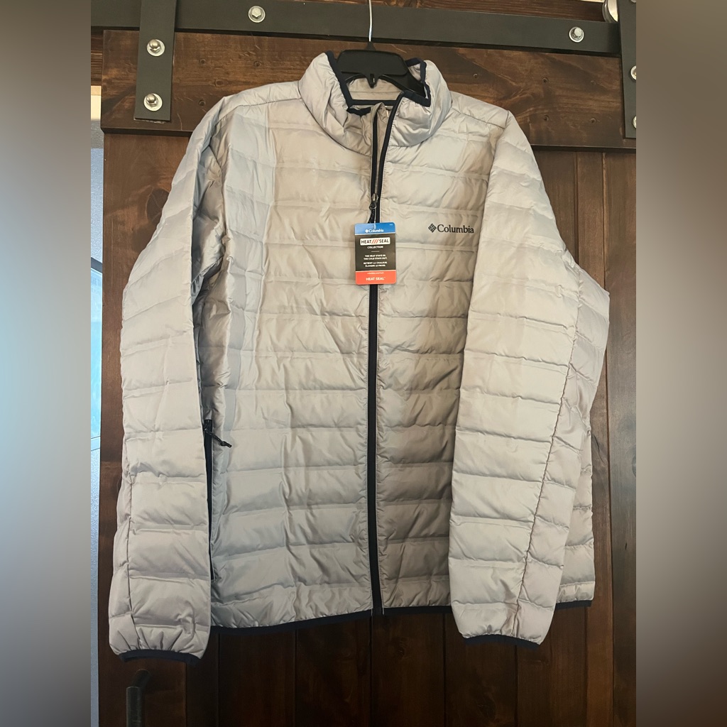 Columbia Men's Light Gray Puffer Jacket With Heat Seal